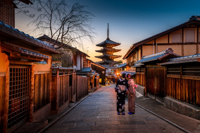 japan geishas
