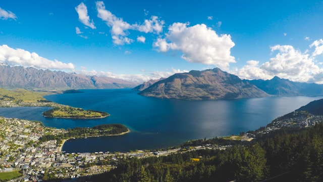 queenstown new zealand mountains